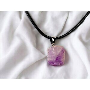 Natural Amethyst Quartz Necklace Pendant Raw Spiritual Balance Calming NWOT